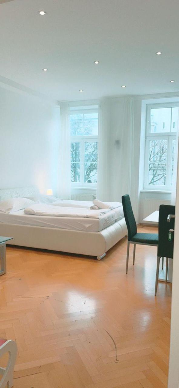 Deluxe Rooms In Keplerplatz Bécs Kültér fotó